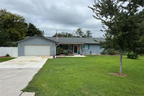 Casa en Ocala, Florida 3 dormitorios, 146.97 m2 № 2385609