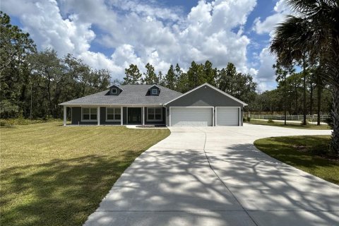 Villa ou maison à vendre à Weeki Wachee, Floride: 3 chambres, 182.55 m2 № 2318804 - photo 2