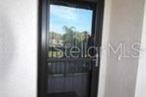 Condominio en alquiler en Tarpon Springs, Florida, 2 dormitorios, 106.84 m2 № 2356062 - foto 5