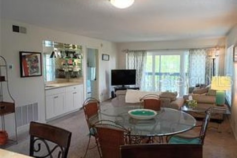 Condominio en alquiler en Tarpon Springs, Florida, 2 dormitorios, 106.84 m2 № 2356062 - foto 17