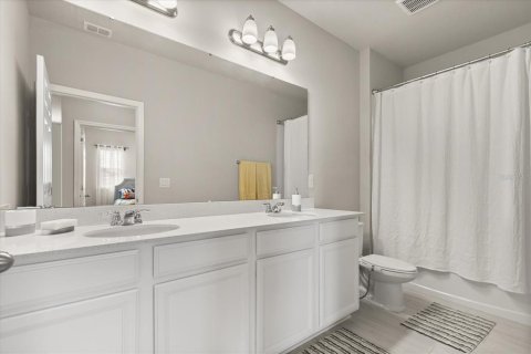 House in Minneola, Florida 5 bedrooms, 325.9 sq.m. № 1657027 - photo 27