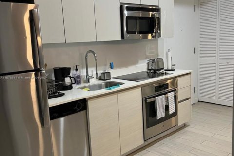 Copropriété à vendre à Hallandale Beach, Floride: 2 chambres, 94.76 m2 № 1977928 - photo 3