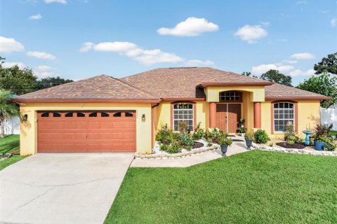 House in Lakeland, Florida 3 bedrooms, 174.28 sq.m. № 2353551