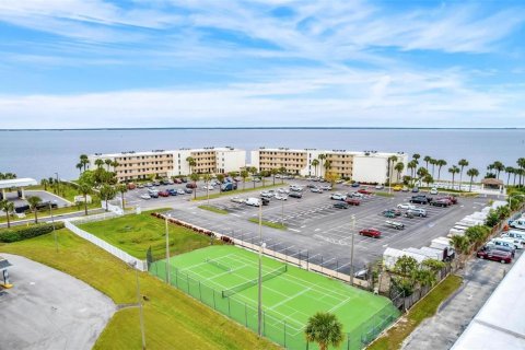 Copropriété à vendre à Titusville, Floride: 2 chambres, 77.11 m2 № 2238491 - photo 23