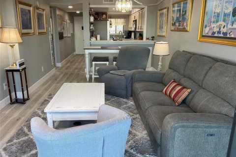 Copropriété à vendre à Titusville, Floride: 2 chambres, 77.11 m2 № 2238491 - photo 8