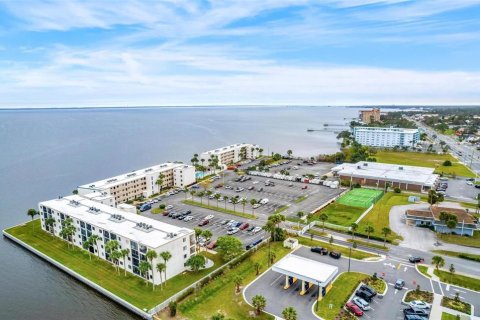 Copropriété à vendre à Titusville, Floride: 2 chambres, 77.11 m2 № 2238491 - photo 26