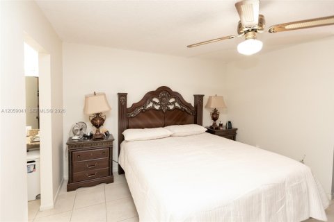 Copropriété à louer à Miami, Floride: 2 chambres, 86.12 m2 № 2191222 - photo 6