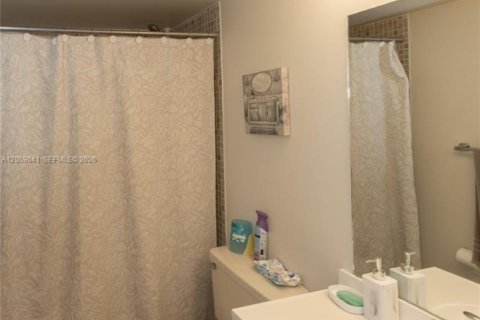 Copropriété à louer à Miami, Floride: 2 chambres, 86.12 m2 № 2191222 - photo 10