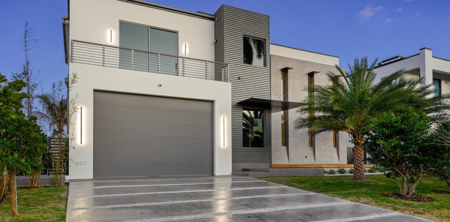 Casa en Lauderdale-by-the-Sea, Florida 5 dormitorios, 520.25 m2 № 153624