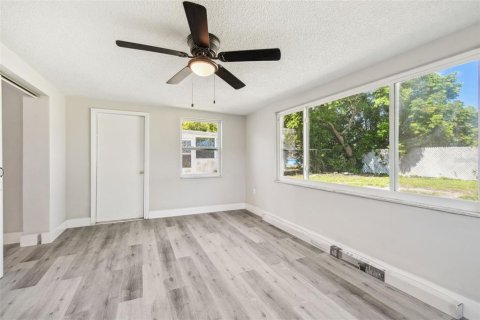 House in Port Richey, Florida 3 bedrooms, 99.59 sq.m. № 1803950 - photo 28