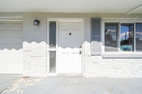 House in Port Richey, Florida 3 bedrooms, 99.59 sq.m. № 1803950 - photo 7