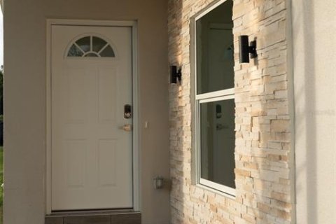 House in Port Charlotte, Florida 3 bedrooms, 102.19 sq.m. № 1838785 - photo 2