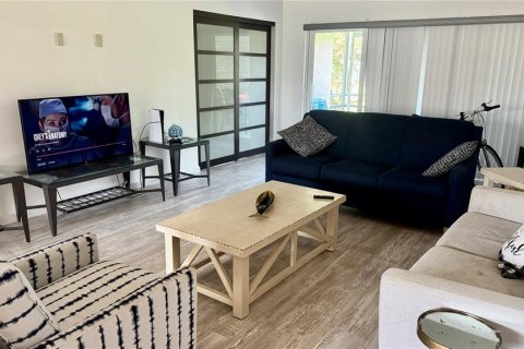 Copropriété à vendre à Sarasota, Floride: 3 chambres, 139.35 m2 № 2420381 - photo 2