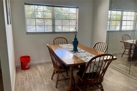 Copropriété à vendre à Sarasota, Floride: 3 chambres, 139.35 m2 № 2420381 - photo 4