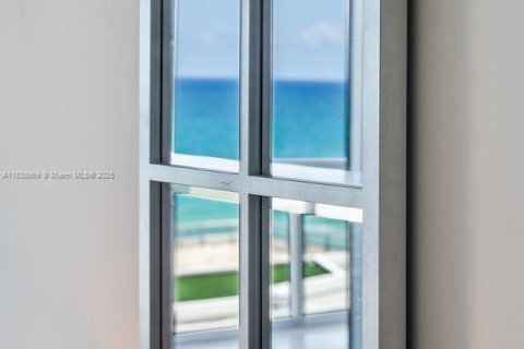 Condominio en venta en Miami Beach, Florida, 2 dormitorios, 102.66 m2 № 1834421 - foto 4