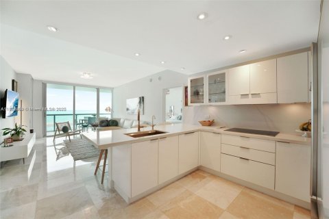 Condominio en venta en Miami Beach, Florida, 2 dormitorios, 102.66 m2 № 1834421 - foto 11