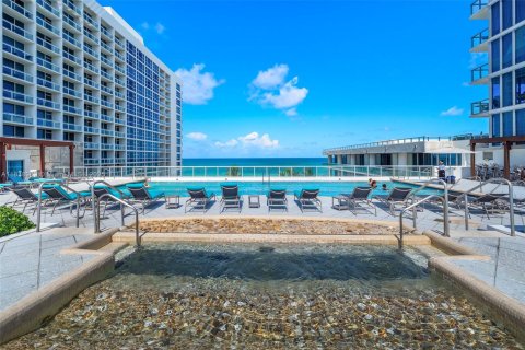 Condominio en venta en Miami Beach, Florida, 2 dormitorios, 102.66 m2 № 1834421 - foto 21