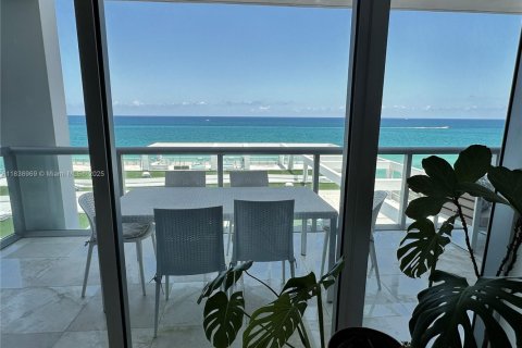 Condominio en venta en Miami Beach, Florida, 2 dormitorios, 102.66 m2 № 1834421 - foto 3