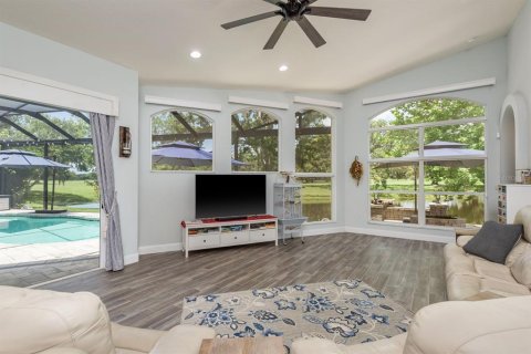 House in Odessa, Florida 4 bedrooms, 254.83 sq.m. № 1808429 - photo 18