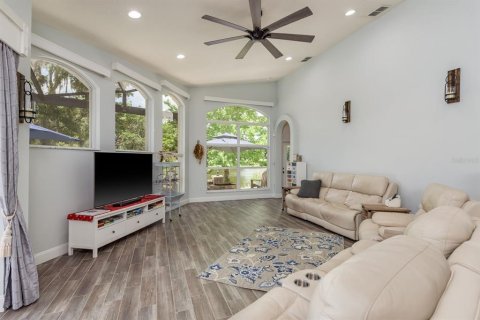 House in Odessa, Florida 4 bedrooms, 254.83 sq.m. № 1808429 - photo 17