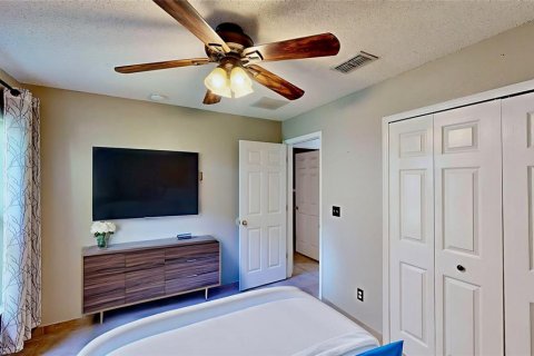 Casa en venta en Minneola, Florida, 3 dormitorios, 169.27 m2 № 1909474 - foto 9