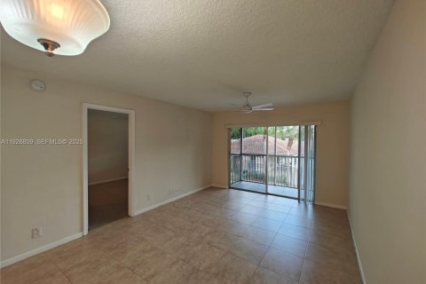 Снять в аренду кондоминиум в Корал-Спрингс, Флорида 1 спальня, 57.6м2, № 1992238 - фото 16