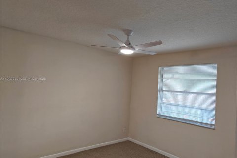 Снять в аренду кондоминиум в Корал-Спрингс, Флорида 1 спальня, 57.6м2, № 1992238 - фото 24