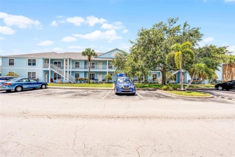 Condominio en venta en Kissimmee, Florida, 3 dormitorios, 137.87 m2 № 1784353 - foto 1