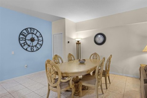 Condominio en venta en Kissimmee, Florida, 3 dormitorios, 137.87 m2 № 1784353 - foto 5