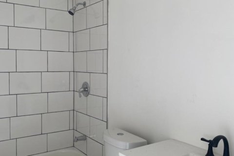 Снять в аренду квартиру в Локсахатчи-Гроувс, Флорида 2 спальни, 87.79м2, № 1098737 - фото 1