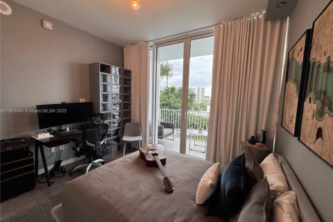 Снять в аренду кондоминиум в Майами, Флорида 3 спальни, 158.68м2, № 1968182 - фото 26