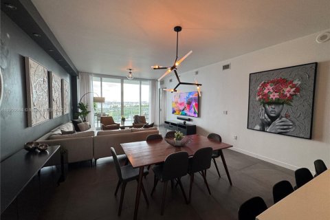 Снять в аренду кондоминиум в Майами, Флорида 3 спальни, 158.68м2, № 1968182 - фото 14