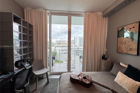 Снять в аренду кондоминиум в Майами, Флорида 3 спальни, 158.68м2, № 1968182 - фото 25