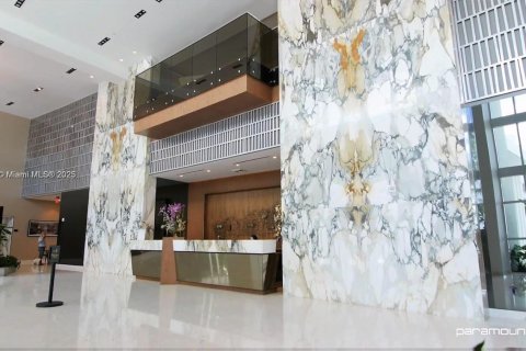 Снять в аренду кондоминиум в Майами, Флорида 3 спальни, 158.68м2, № 1968182 - фото 4