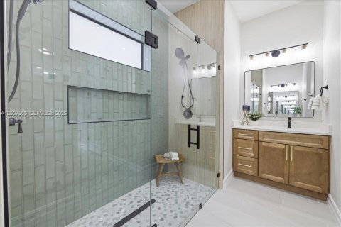 Casa en venta en Lehigh Acres, Florida, 4 dormitorios, 153.2 m2 № 2071285 - foto 24