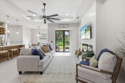 Casa en venta en Lehigh Acres, Florida, 4 dormitorios, 153.2 m2 № 2071285 - foto 11