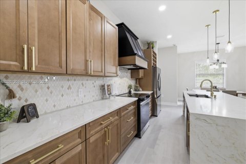 Casa en venta en Lehigh Acres, Florida, 4 dormitorios, 153.2 m2 № 2071285 - foto 17