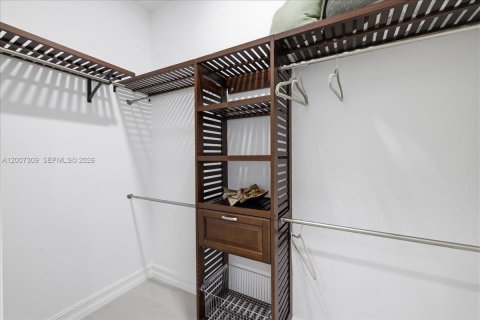 Casa en venta en Lehigh Acres, Florida, 4 dormitorios, 153.2 m2 № 2071285 - foto 26