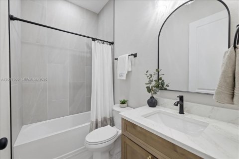 Casa en venta en Lehigh Acres, Florida, 4 dormitorios, 153.2 m2 № 2071285 - foto 30