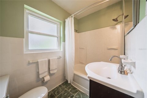 Villa ou maison à vendre à Orlando, Floride: 2 chambres, 90.67 m2 № 2432596 - photo 21
