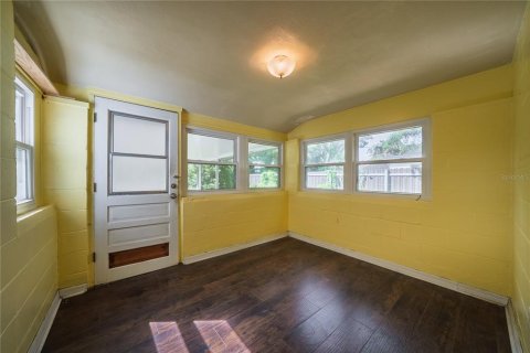 Villa ou maison à vendre à Orlando, Floride: 2 chambres, 90.67 m2 № 2432596 - photo 16