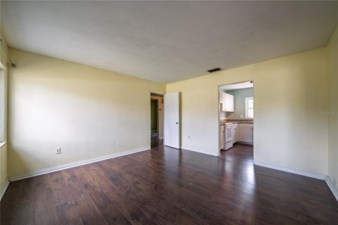 Villa ou maison à vendre à Orlando, Floride: 2 chambres, 90.67 m2 № 2432596 - photo 4