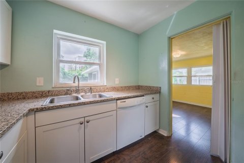 Villa ou maison à vendre à Orlando, Floride: 2 chambres, 90.67 m2 № 2432596 - photo 11