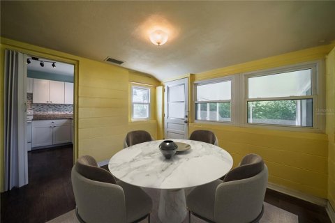 Villa ou maison à vendre à Orlando, Floride: 2 chambres, 90.67 m2 № 2432596 - photo 15
