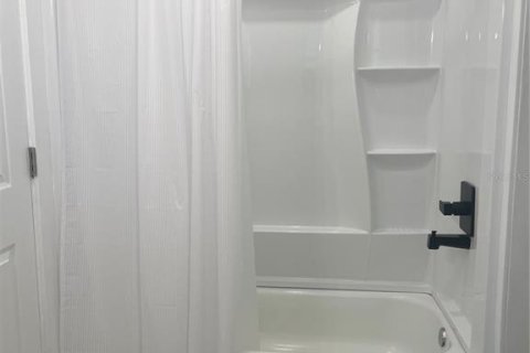 Villa ou maison à vendre à Tampa, Floride: 3 chambres, 92.9 m2 № 1869433 - photo 9