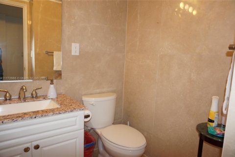 Copropriété à louer à Sunny Isles Beach, Floride: 1 chambre, 93.37 m2 № 1985676 - photo 16