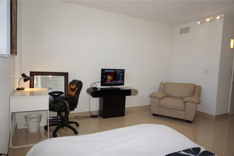 Copropriété à louer à Sunny Isles Beach, Floride: 1 chambre, 93.37 m2 № 1985676 - photo 20