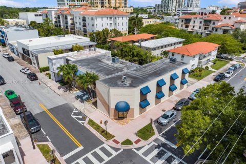 Immobilier commercial à vendre à Coral Gables, Floride № 2170276 - photo 4