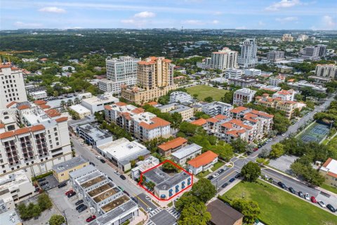 Immobilier commercial à Coral Gables, Floride № 2170276