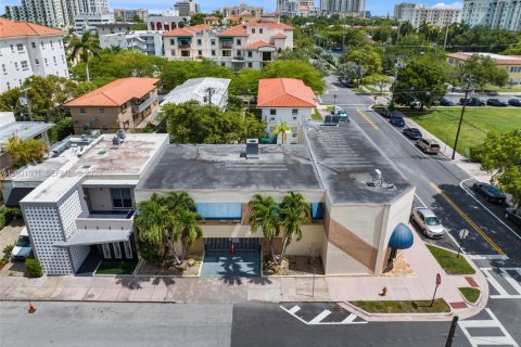 Immobilier commercial à vendre à Coral Gables, Floride № 2170276 - photo 5